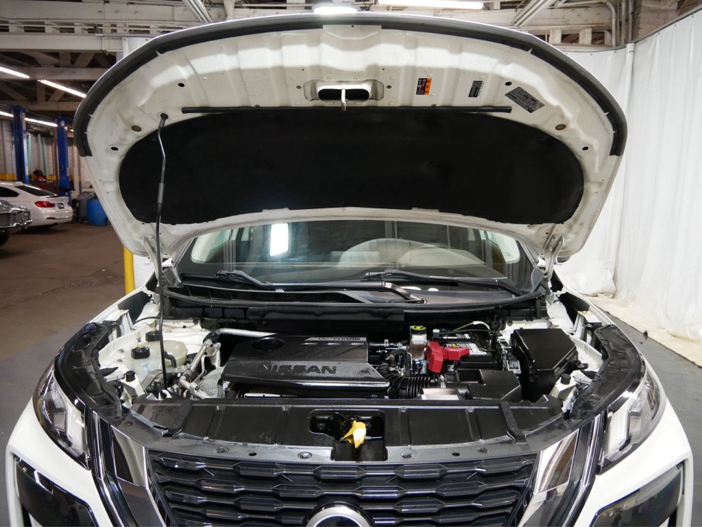 Used 2023 Nissan Rogue S AWD/4WD image 27