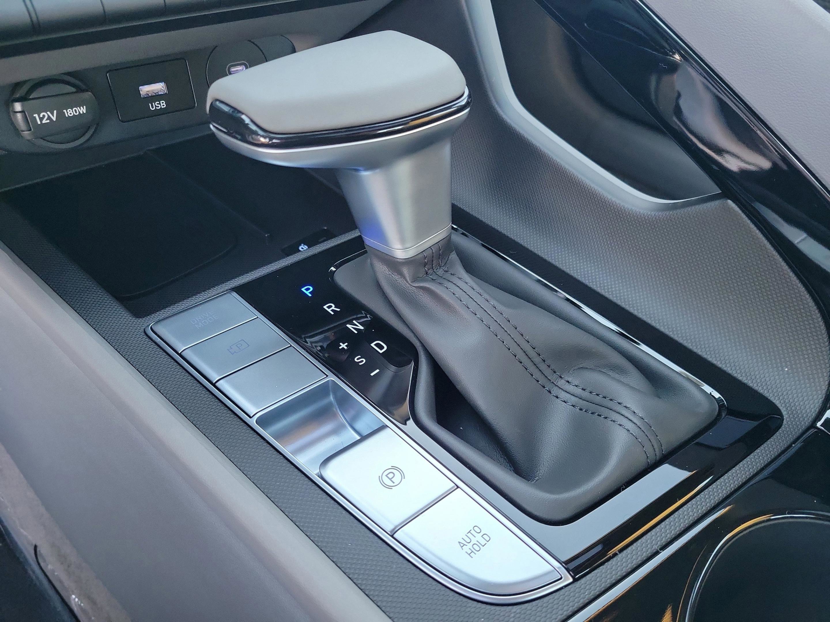 New 2026 Hyundai Elantra SEL Sport image 8