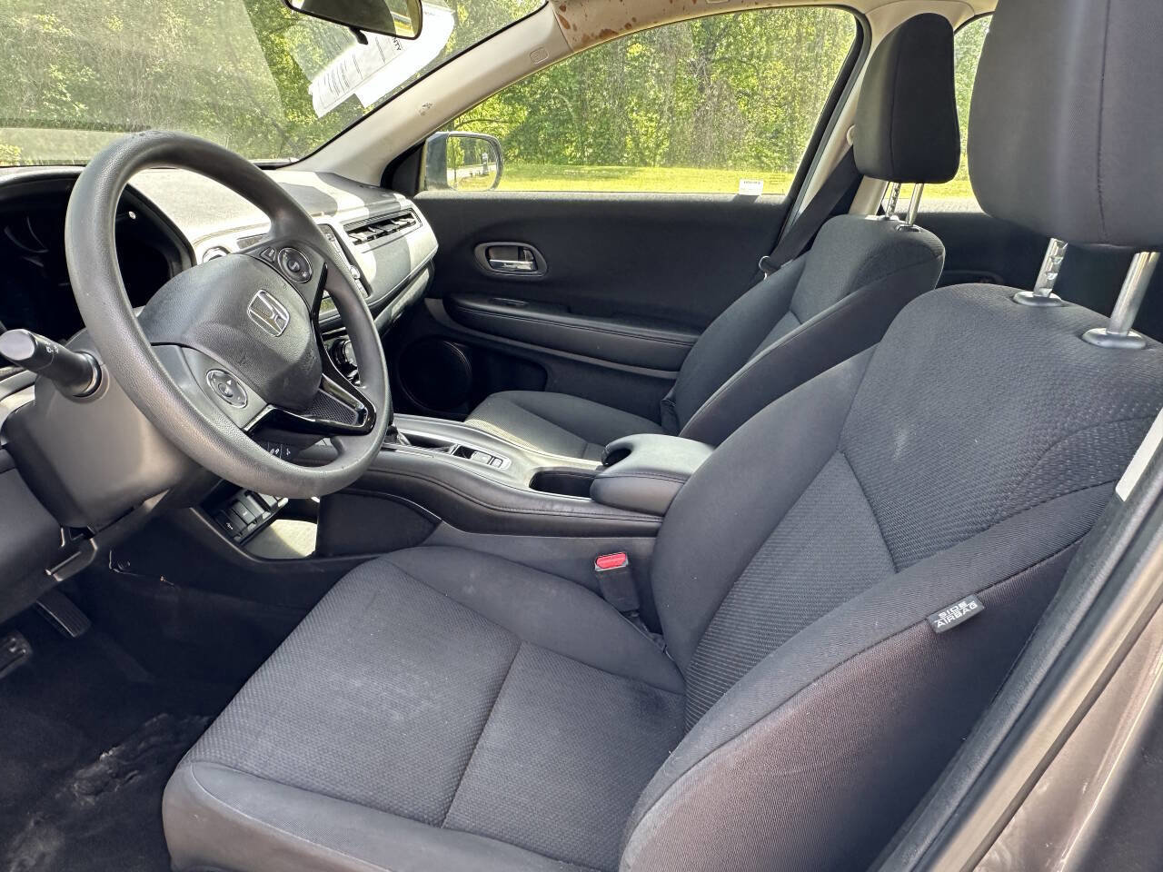 Used 2017 Honda HR-V LX image 9