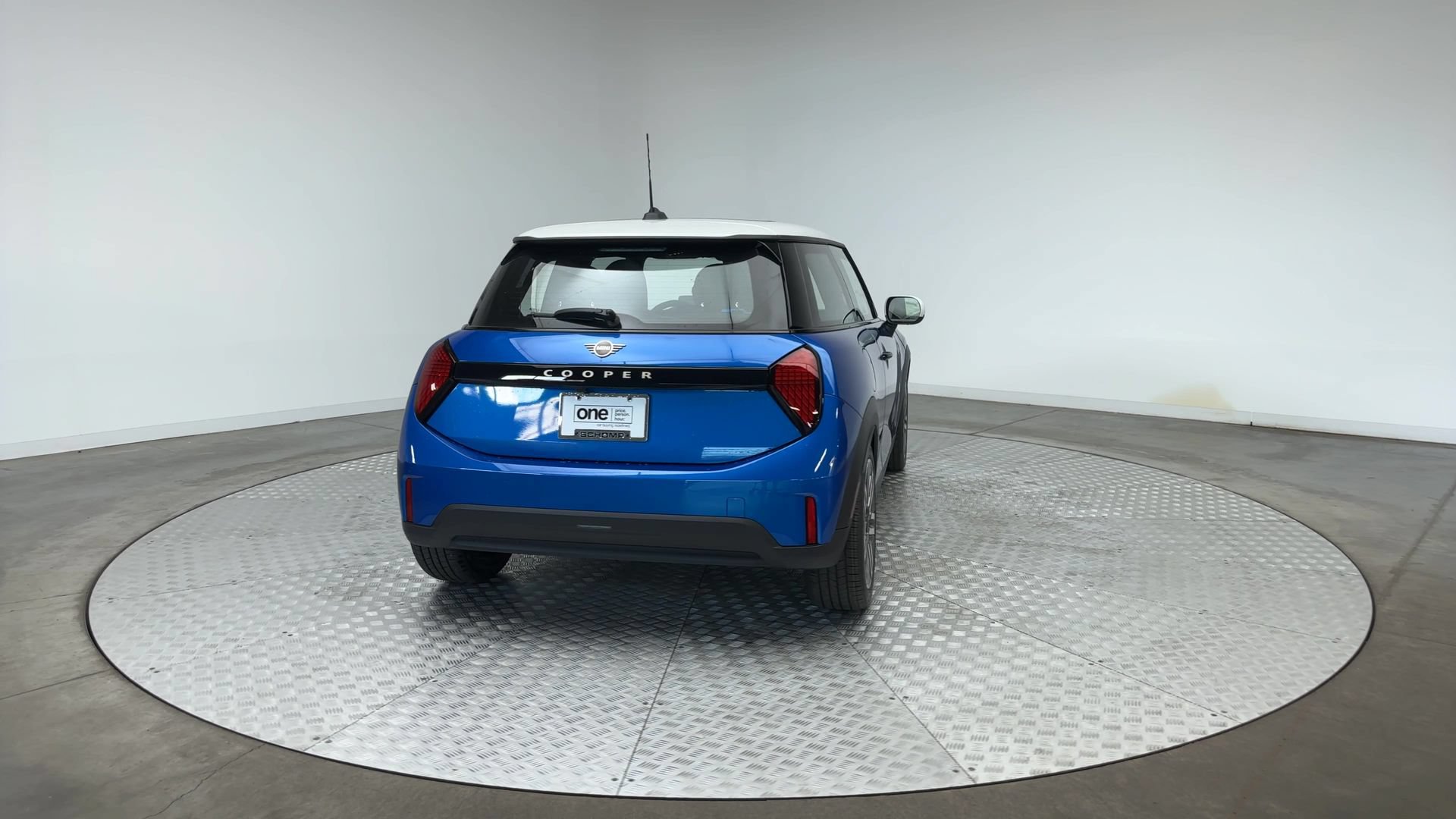 New 2026 MINI Cooper 2-Door Hardtop FWD image 7