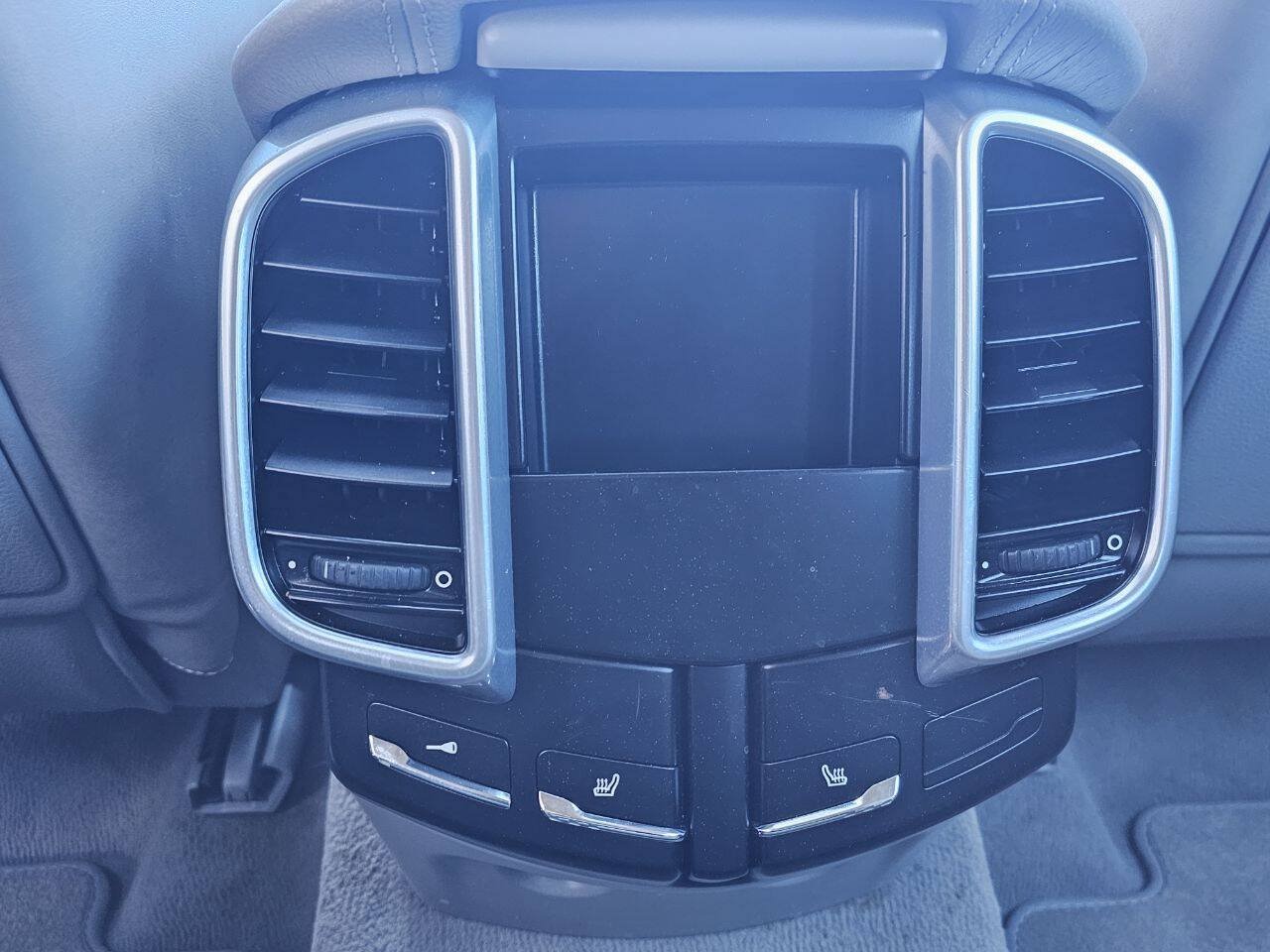 Used 2012 Porsche Cayenne AWD/4WD image 32
