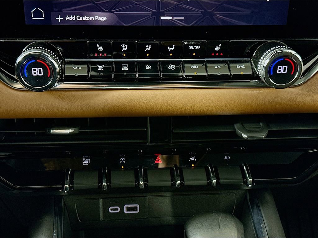 Used 2023 GMC Canyon AT4 image 16