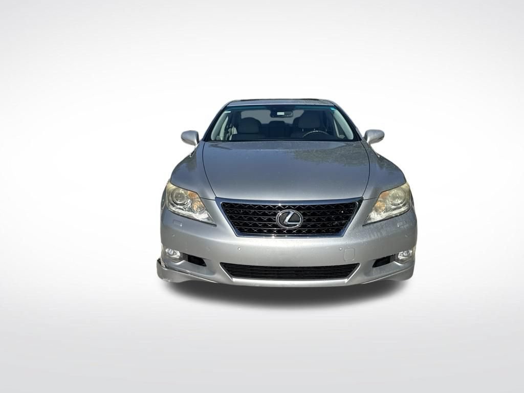 Used 2010 Lexus LS 460 RWD image 3