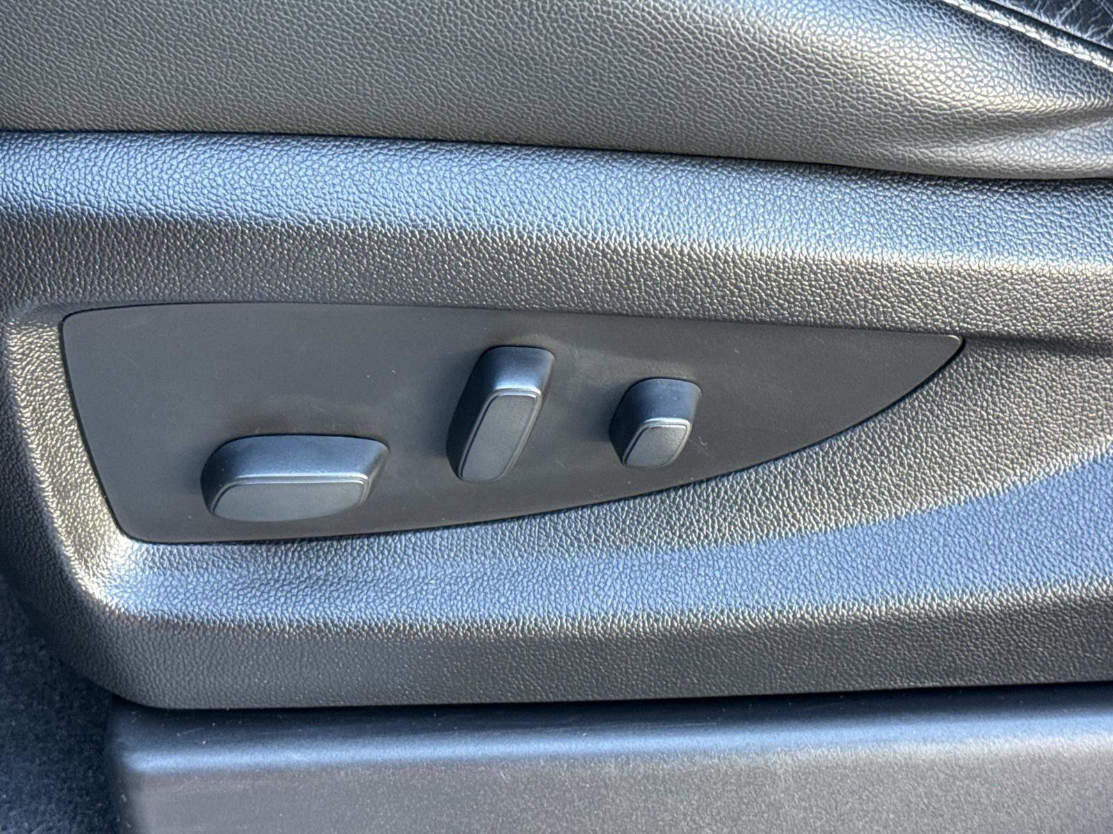 Used 2020 Chevrolet Tahoe LT image 14