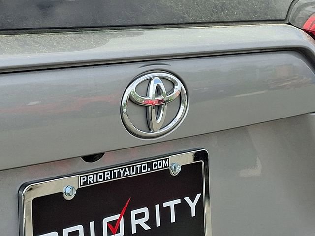 Used 2021 Toyota RAV4 XLE image 9