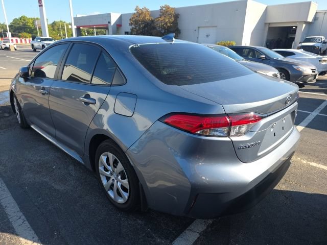 Certified 2025 Toyota Corolla LE FWD image 8