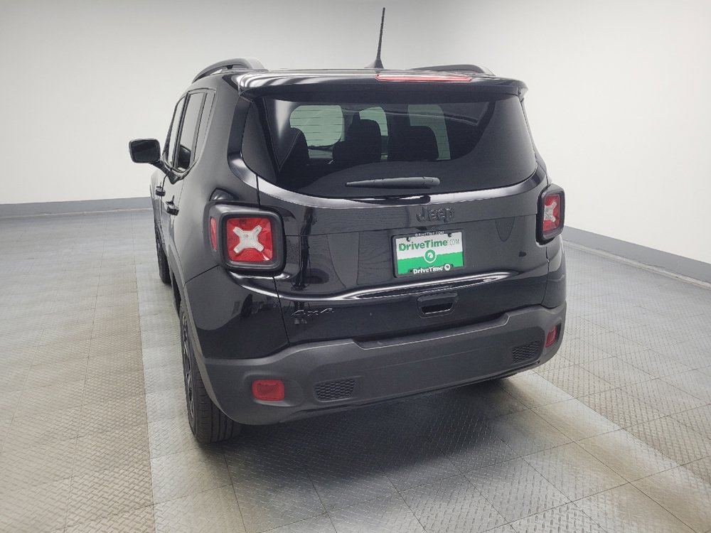 Used 2023 Jeep Renegade Latitude AWD/4WD image 6
