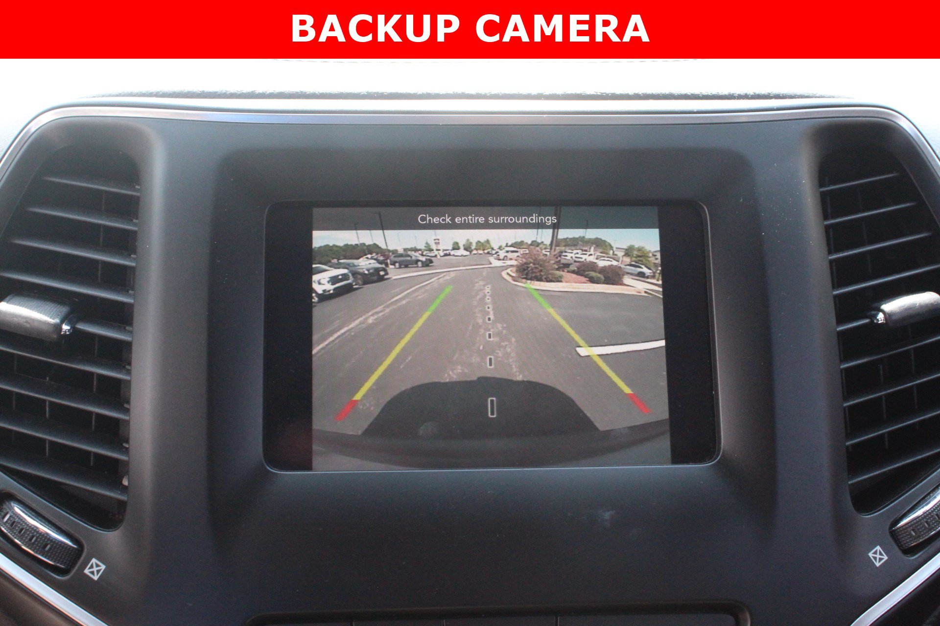 Used 2020 Jeep Cherokee Latitude Plus FWD image 21