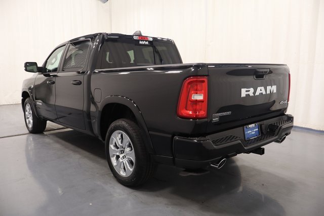 New 2026 RAM 1500 4x4 Crew Cab image 6