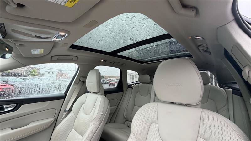 Used 2019 Volvo XC60 T6 Inscription w/ Protection Package AWD/4WD image 29