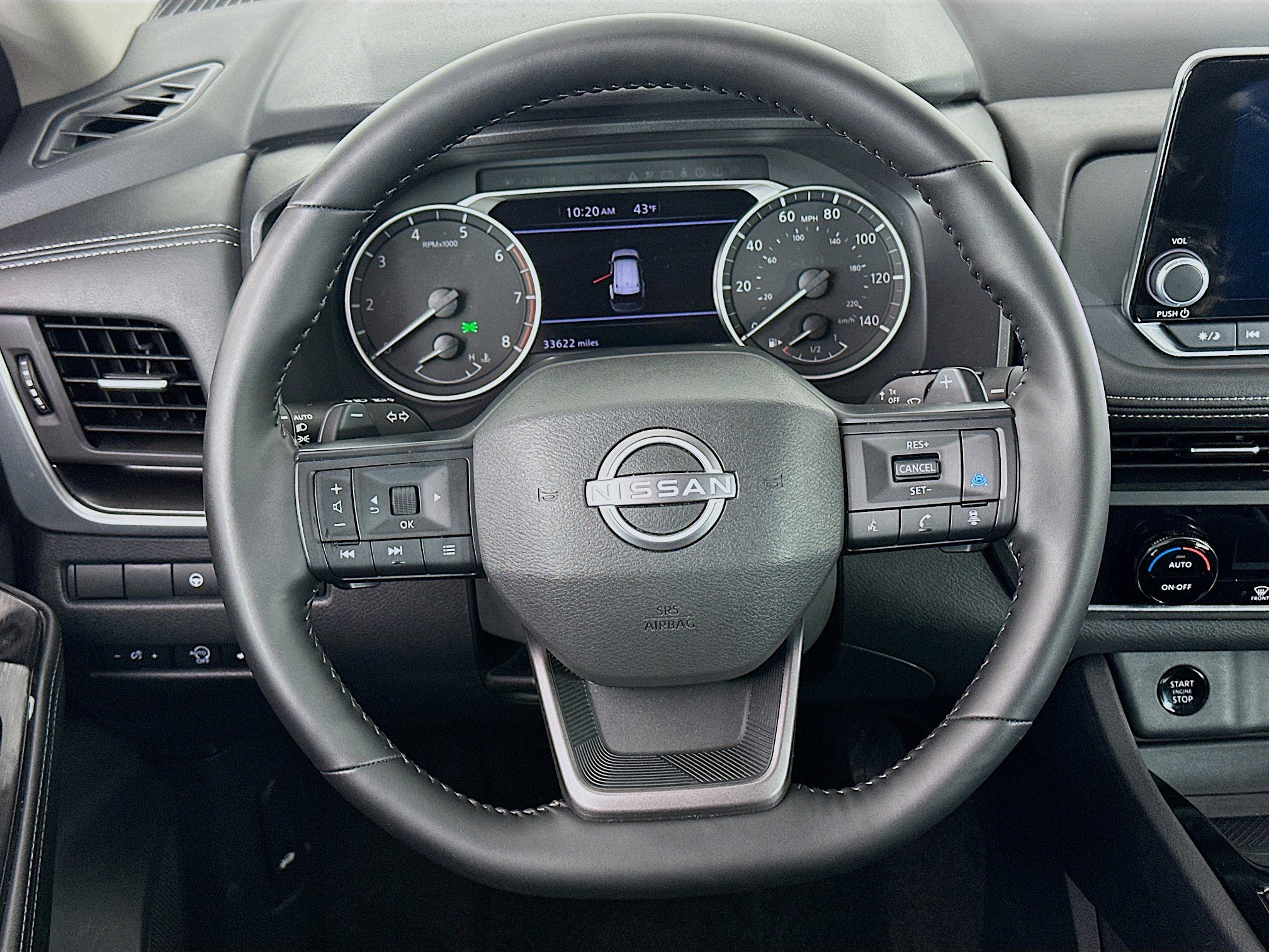 Used 2025 Nissan Rogue SV image 18