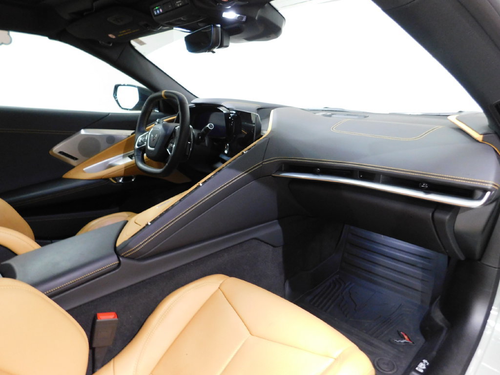 Used 2024 Chevrolet Corvette Stingray Preferred Cpe w/ Z51 Performance Package RWD image 86