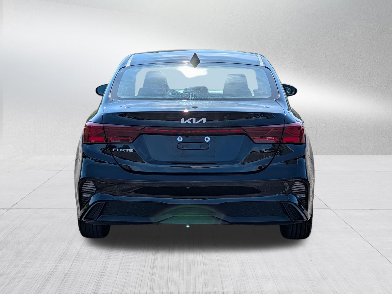 Certified 2023 Kia Forte LXS FWD image 6