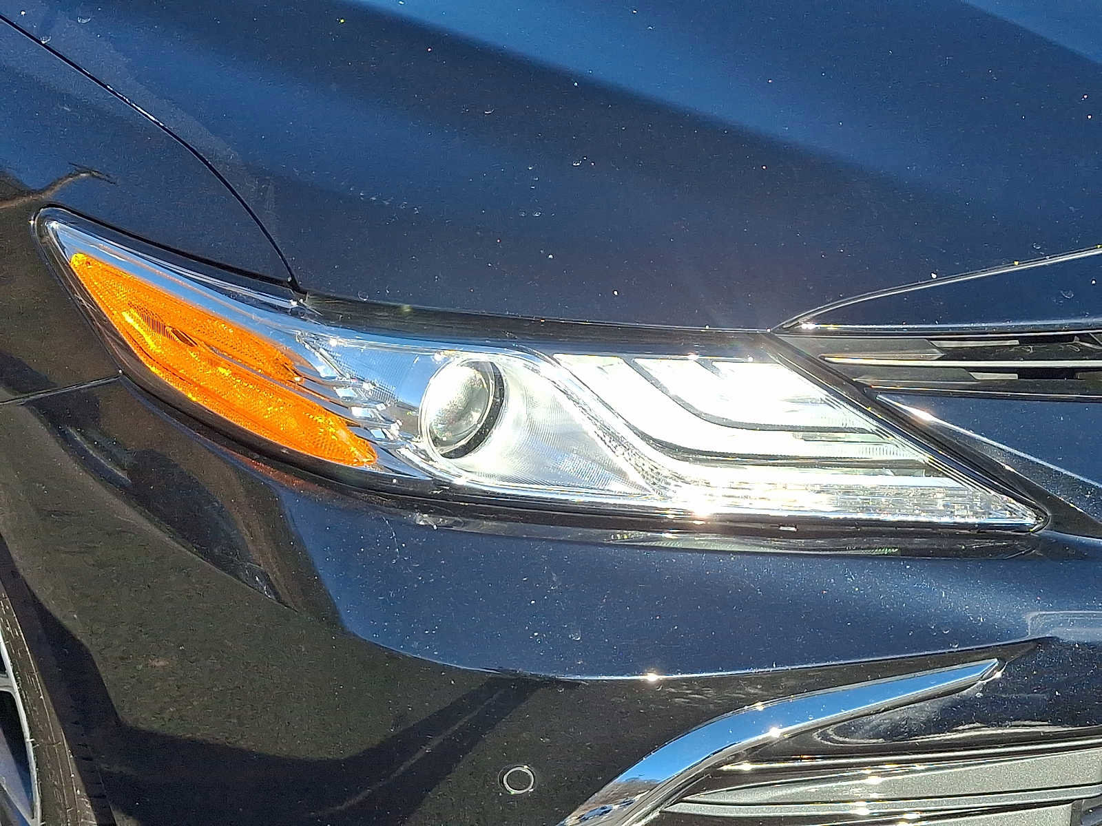 Used 2021 Toyota Camry XLE w/ Navigation Package image 9