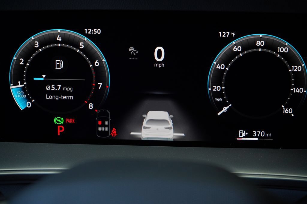 New 2026 Volkswagen Tiguan SE R-Line FWD image 22