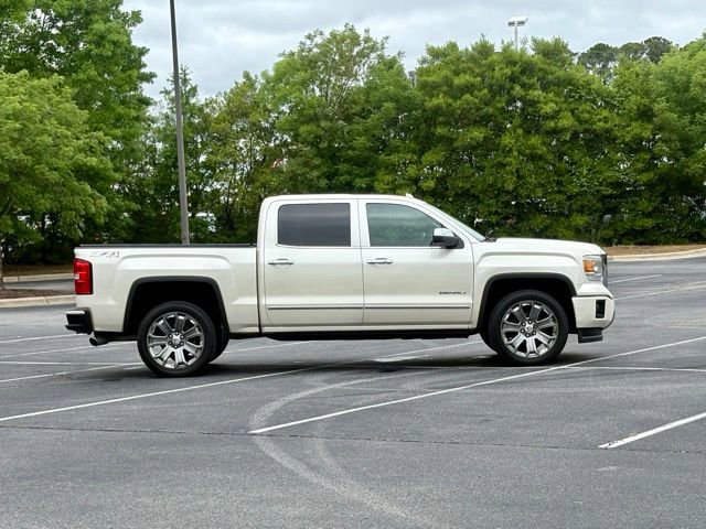 Used 2015 GMC Sierra 1500 Denali w/ Driver Alert Package AWD/4WD image 9