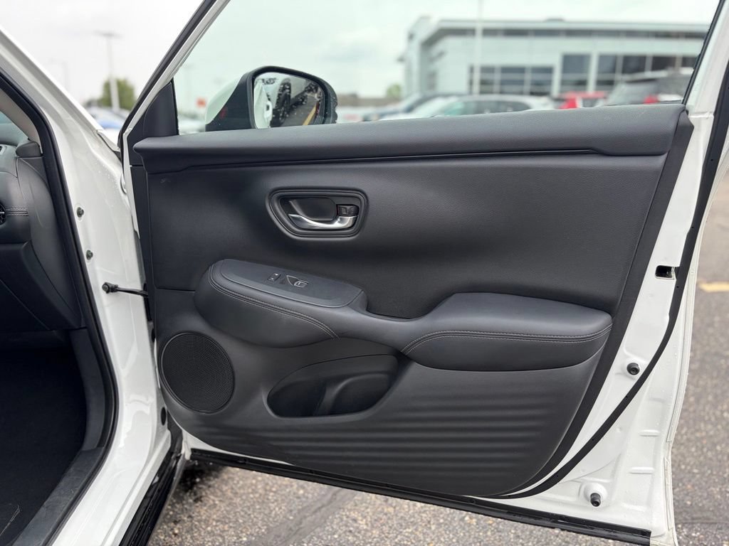 Certified 2023 Honda HR-V EX-L image 13