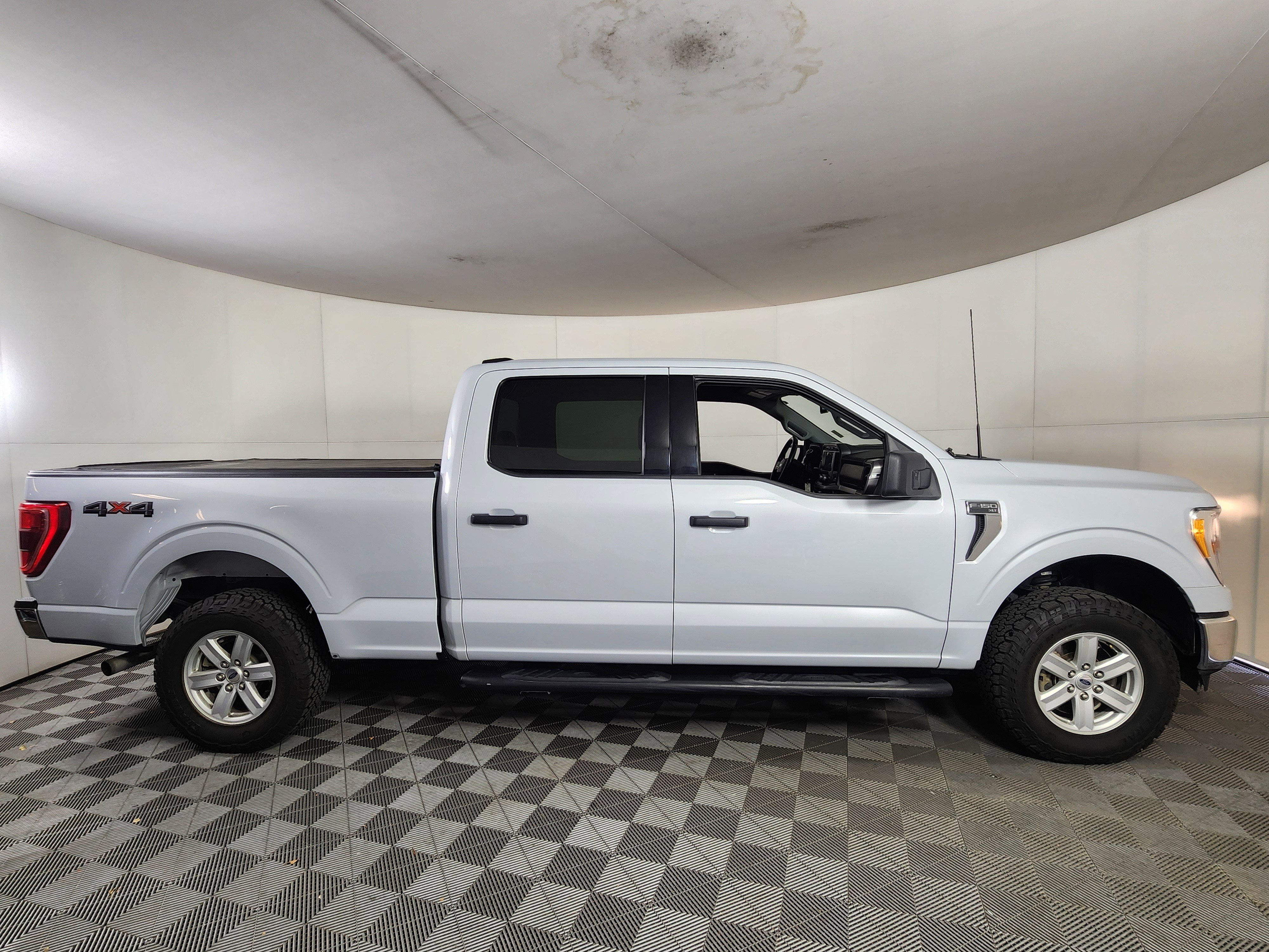 Used 2022 Ford F150 XLT w/ Equipment Group 301A Mid image 8