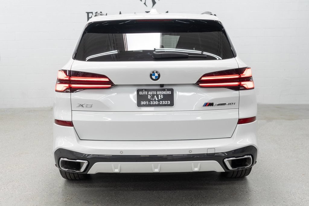 Used 2025 BMW X5 xDrive40i w/ M Sport Package w/ M Sport Package AWD/4WD image 3