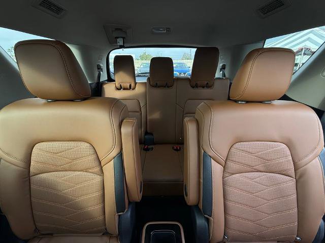 New 2025 Nissan Pathfinder Platinum image 10