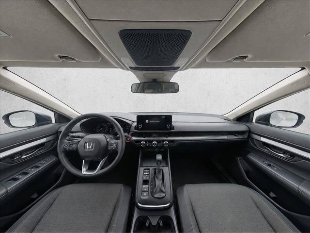 Used 2025 Honda CR-V LX image 22