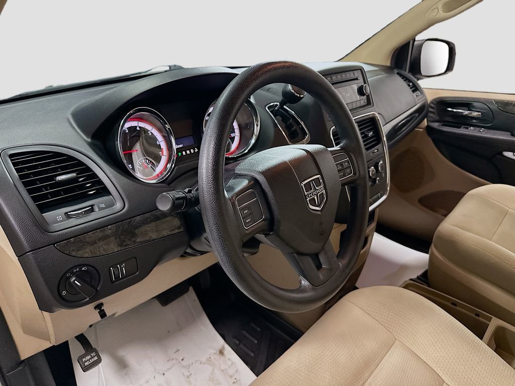 Used 2014 Dodge Grand Caravan SE w/ Quick Order Package 29E SE FWD image 10
