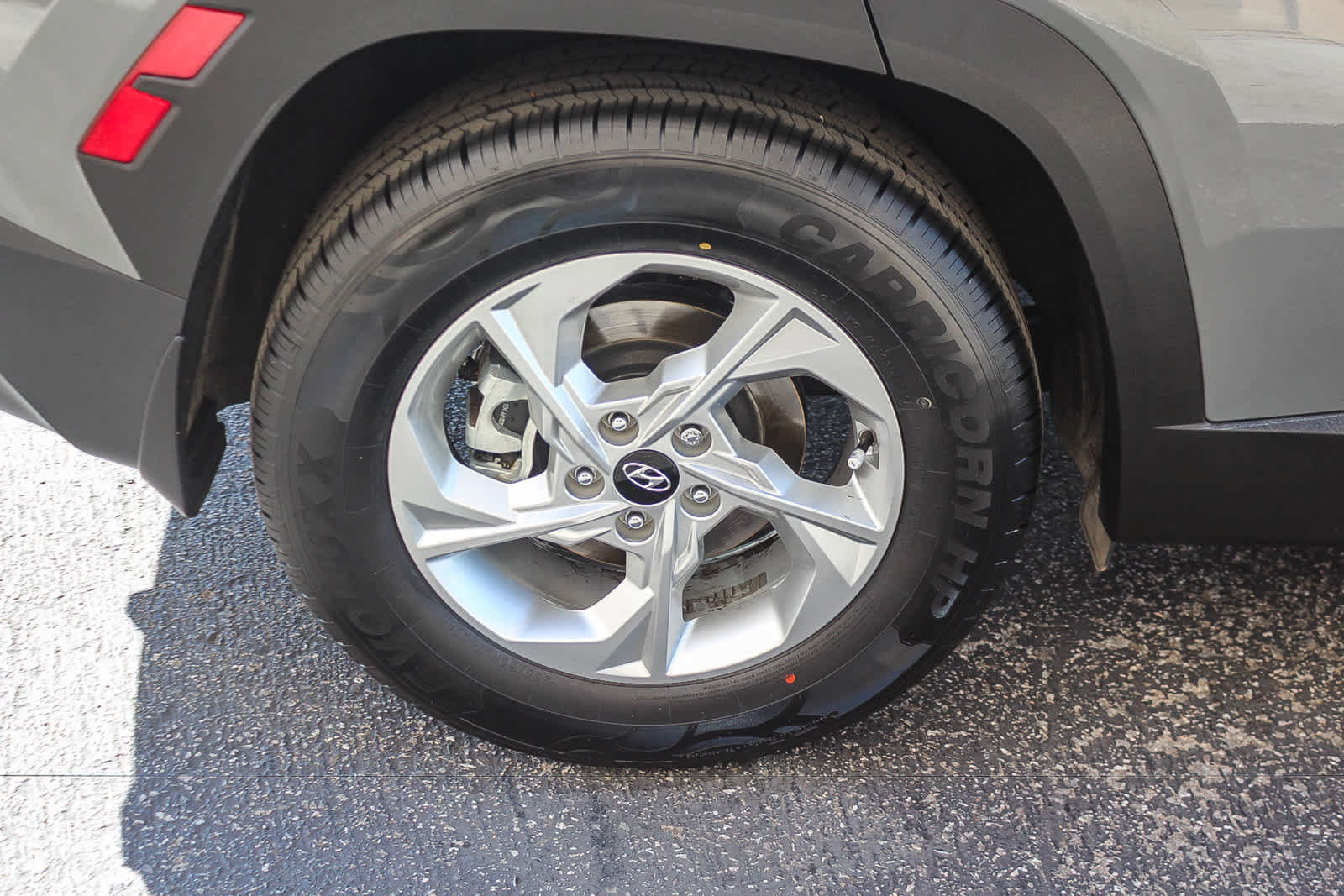 Certified 2024 Hyundai Tucson SEL FWD image 11
