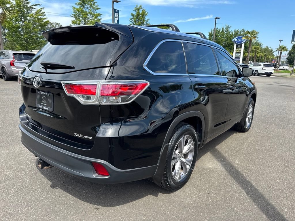 Used 2015 Toyota Highlander XLE AWD/4WD image 7