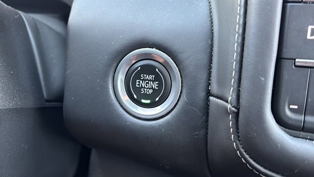 Used 2023 GMC Yukon XL Denali Ultimate image 19
