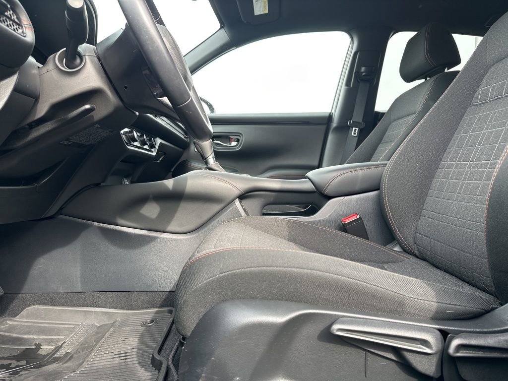 Used 2025 Honda HR-V Sport image 23