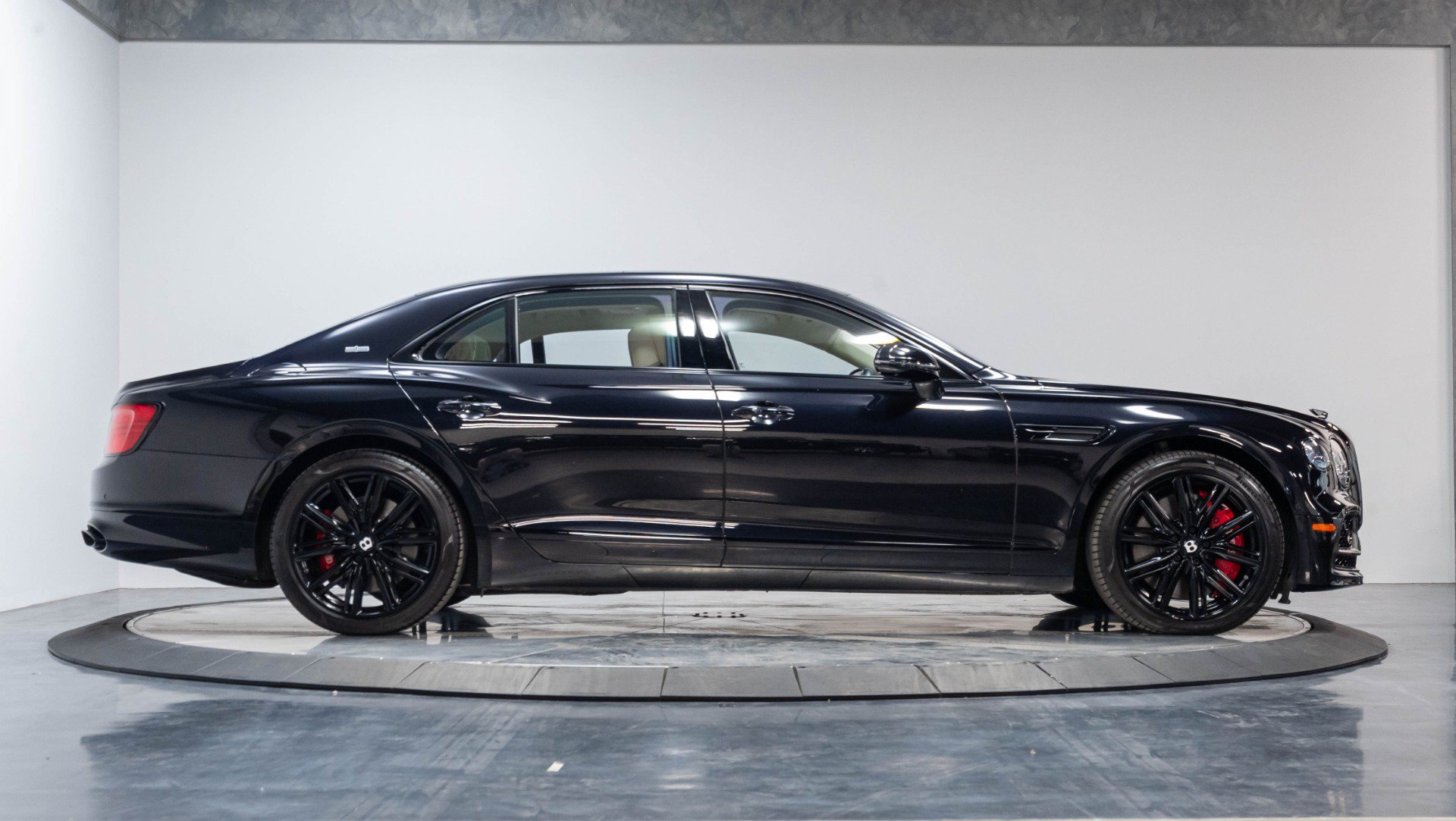 Used 2021 Bentley Flying Spur W12 AWD/4WD image 42