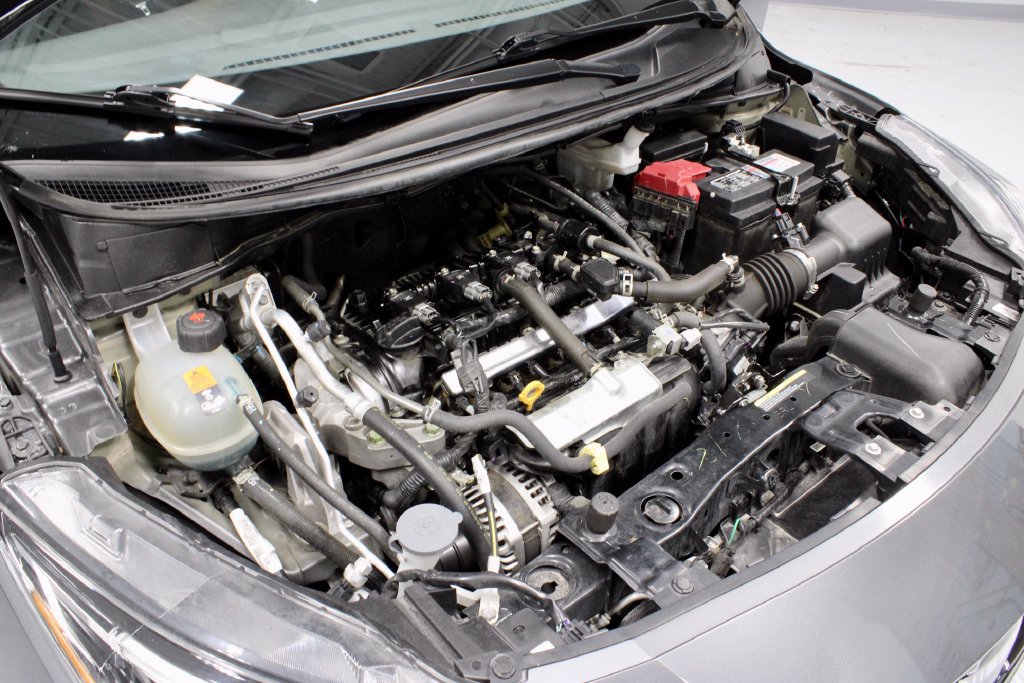 Certified 2024 Nissan Versa SR FWD image 18