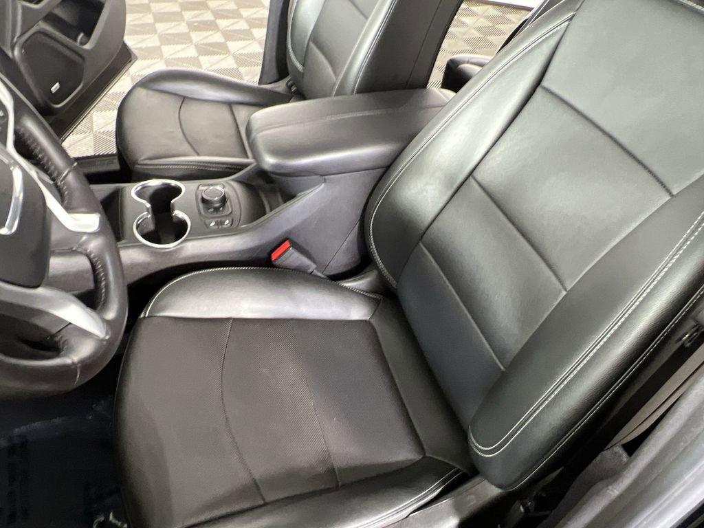 Used 2022 GMC Terrain SLT w/ Infotainment Package II image 20