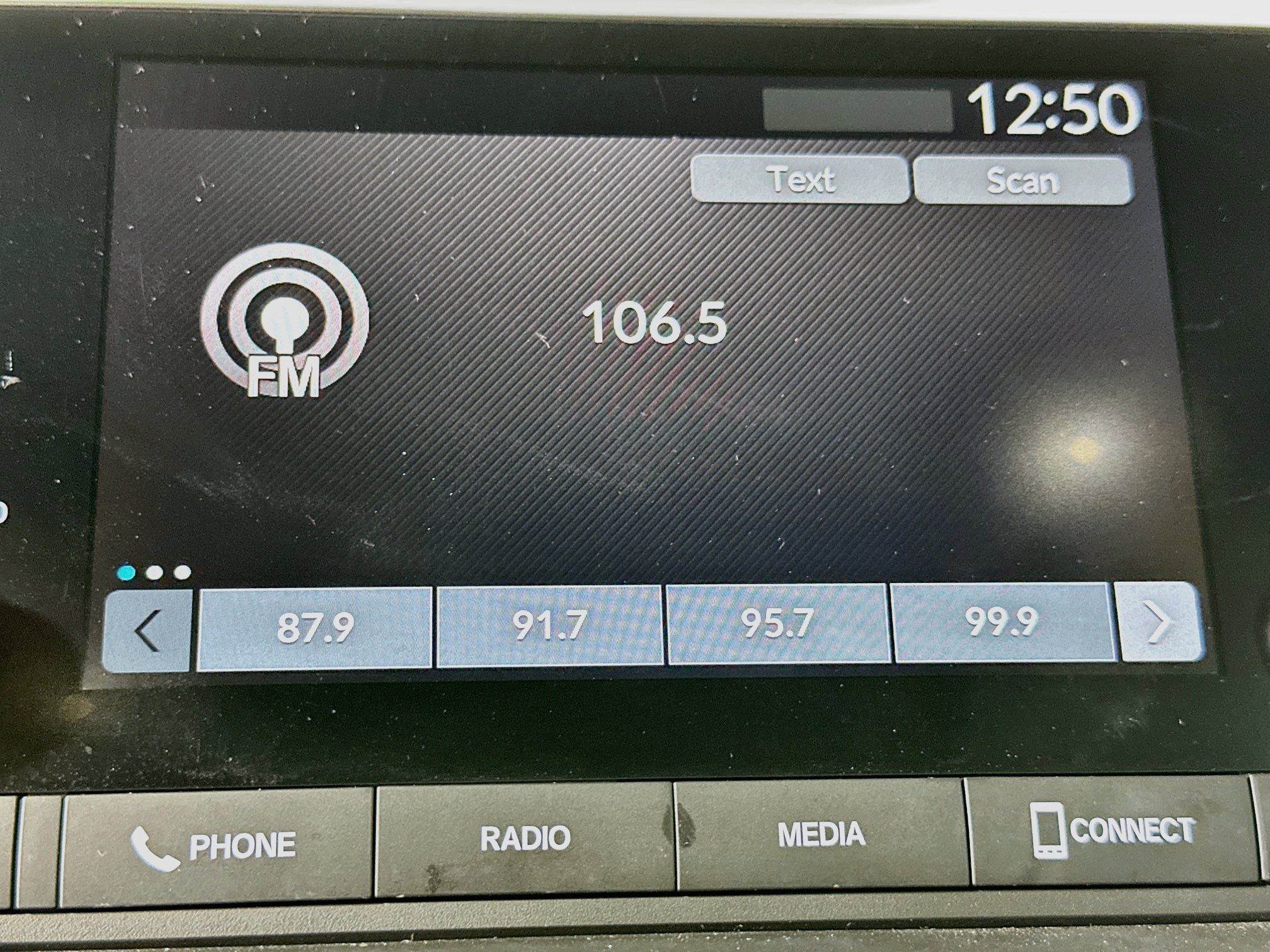 Used 2023 Honda Pilot LX image 21