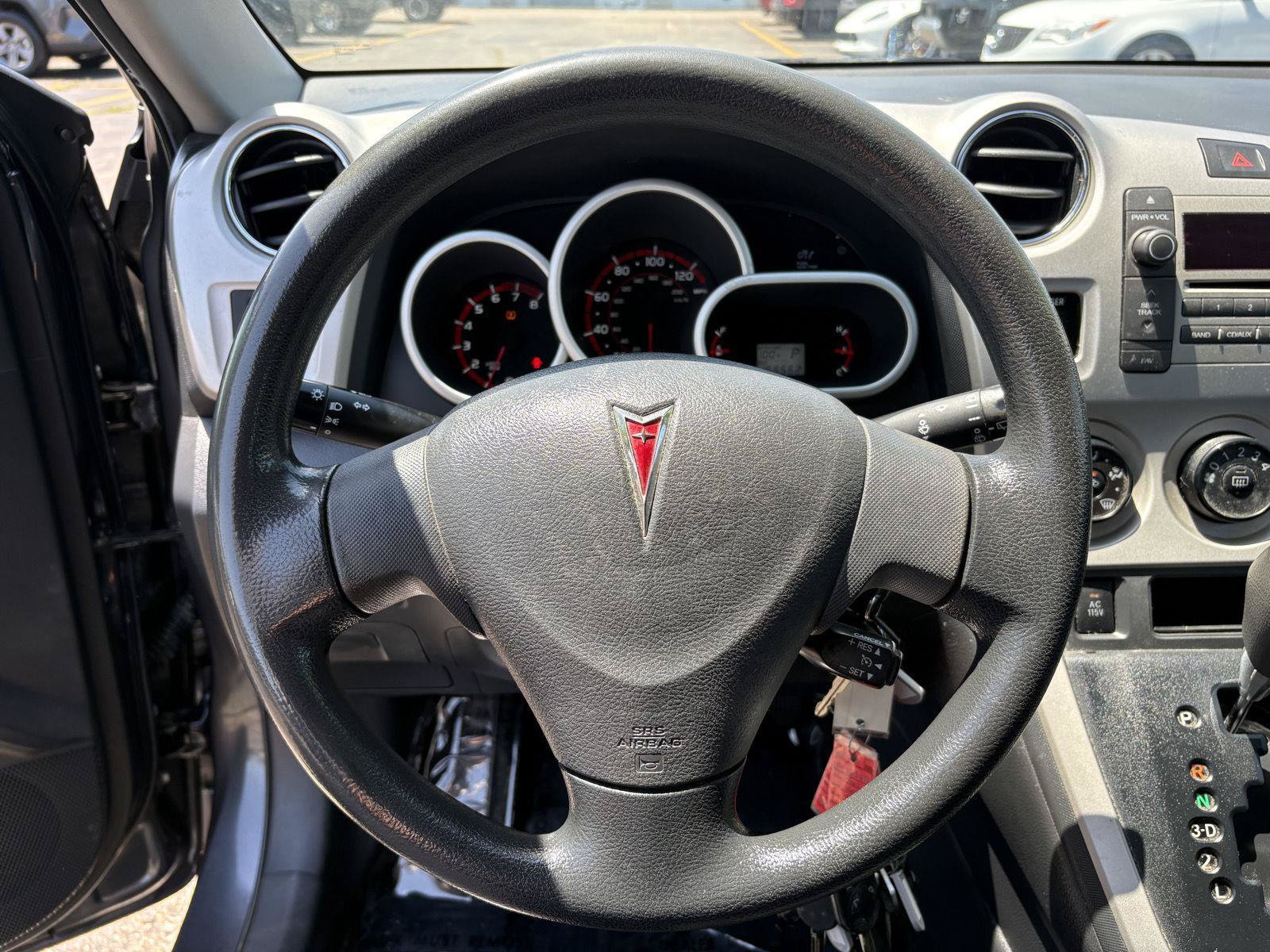 Used 2009 Pontiac Vibe w/ Preferred Package FWD image 17