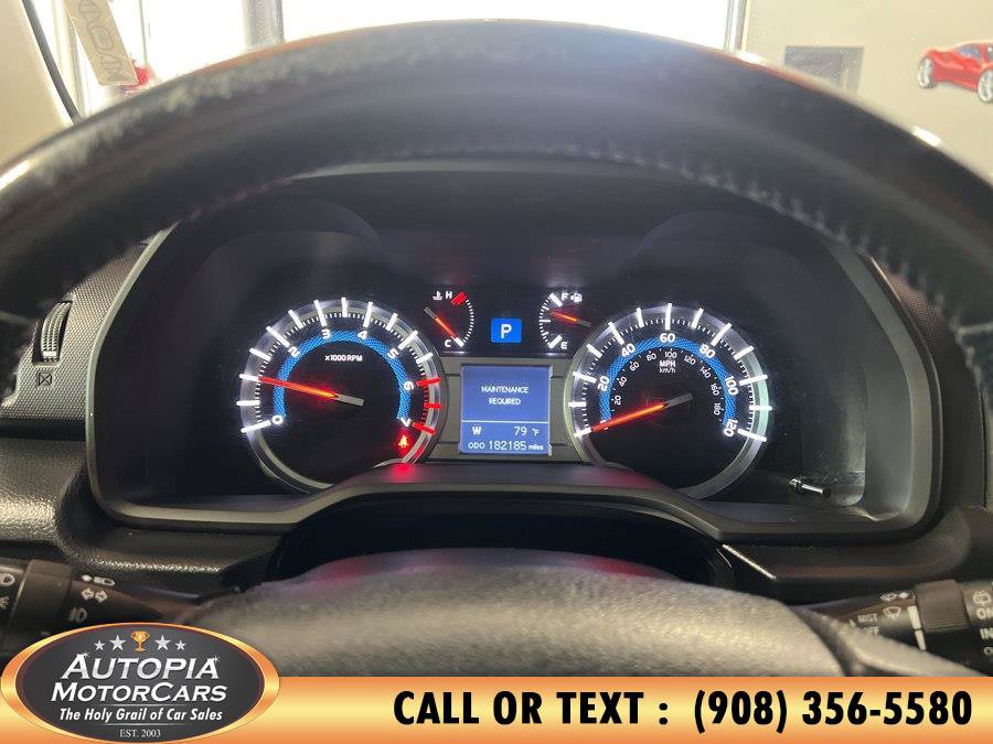 Used 2014 Toyota 4Runner SR5 AWD/4WD image 22