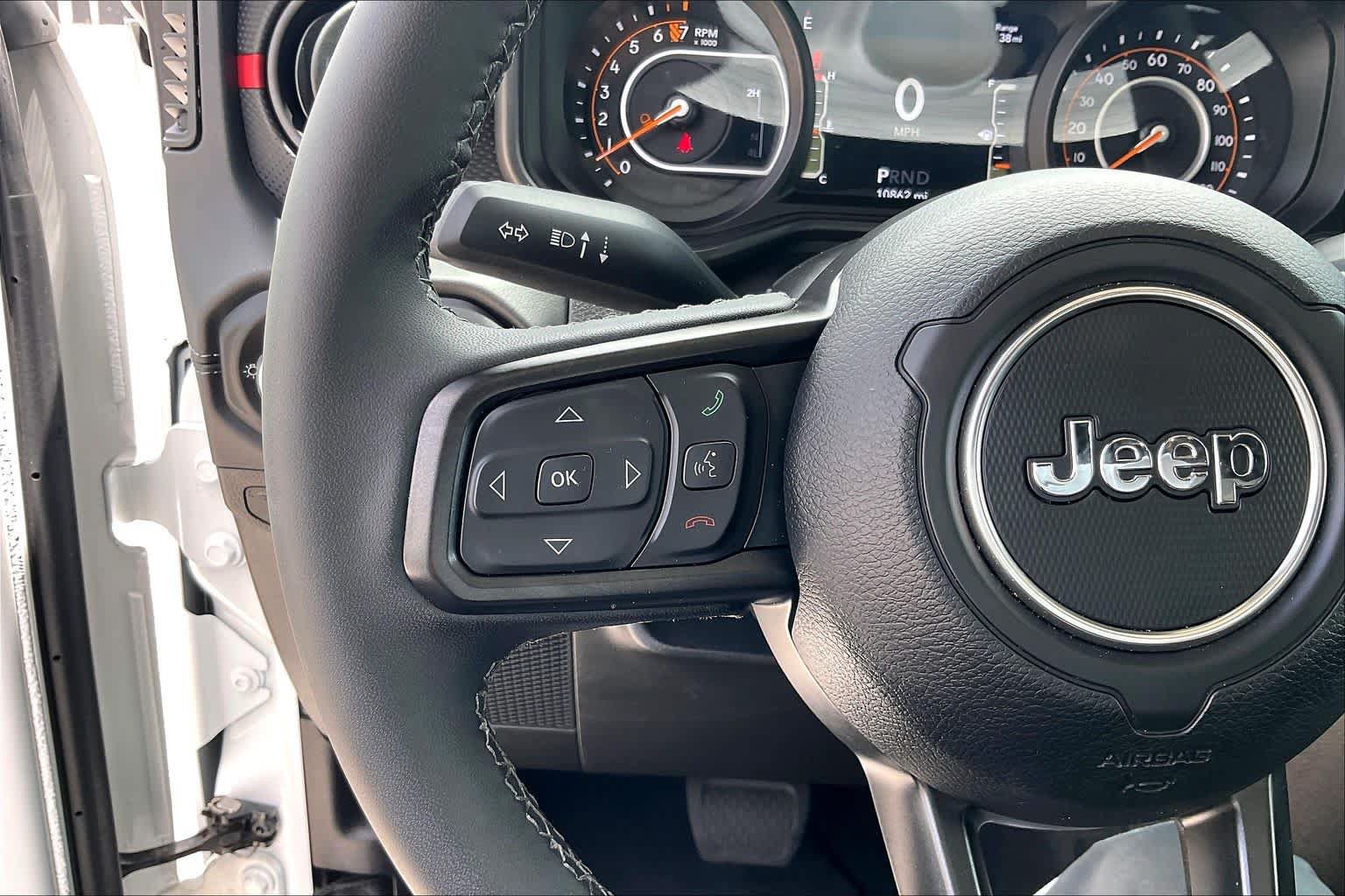 Used 2026 Jeep Gladiator Rubicon AWD/4WD image 22