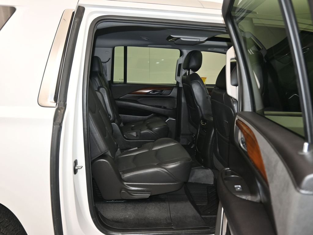 Used 2019 Cadillac Escalade ESV Premium Luxury AWD/4WD image 48