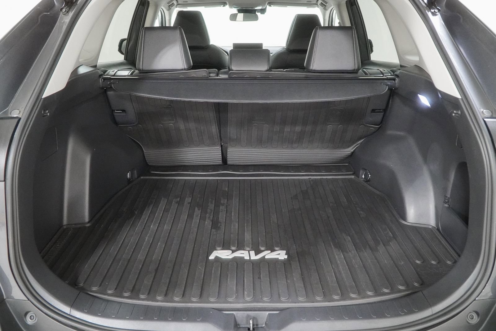Used 2024 Toyota RAV4 XLE Premium w/ Weather Package AWD/4WD image 9
