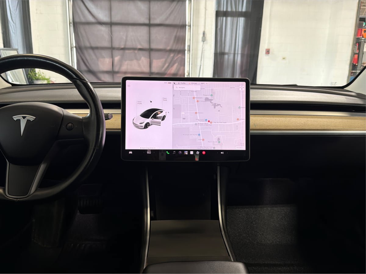 Used 2019 Tesla Model 3 Mid Range RWD image 28