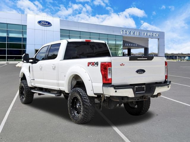 Used 2017 Ford F250 Lariat w/ Lariat Ultimate Package AWD/4WD image 2