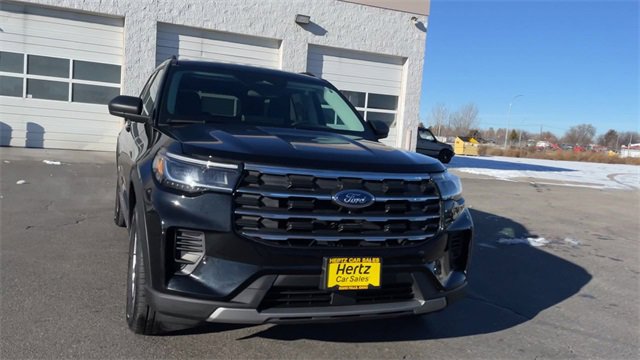 Used 2025 Ford Explorer Active image 4