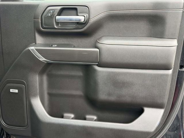 Used 2023 GMC Sierra 2500 AT4 w/ AT4 Premium Plus Package AWD/4WD image 6