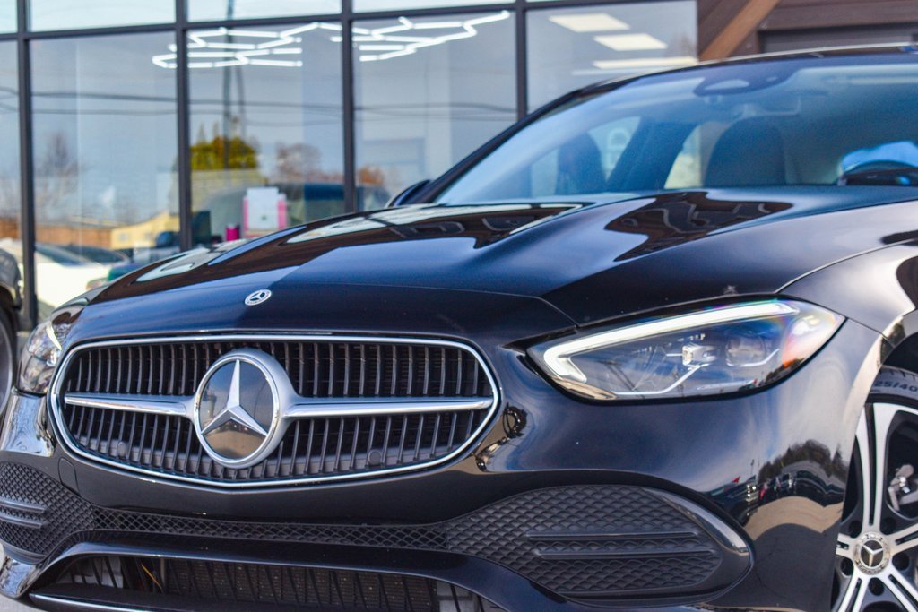 Used 2022 Mercedes-Benz C 300 Sedan image 2