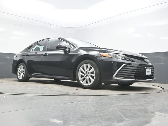 Used 2023 Toyota Camry LE FWD image 33