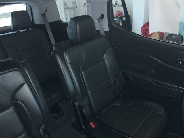 Used 2023 GMC Acadia SLT w/ Technology Package image 44
