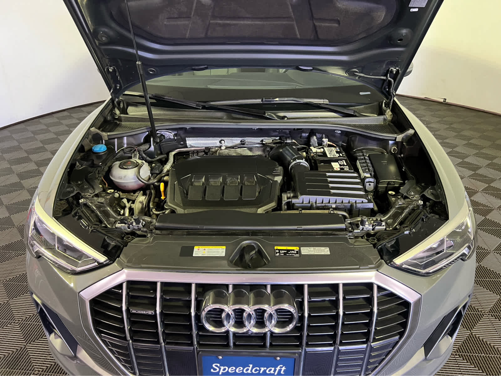 Used 2023 Audi Q3 2.0T Premium Plus w/ Premium Plus Package AWD/4WD image 33