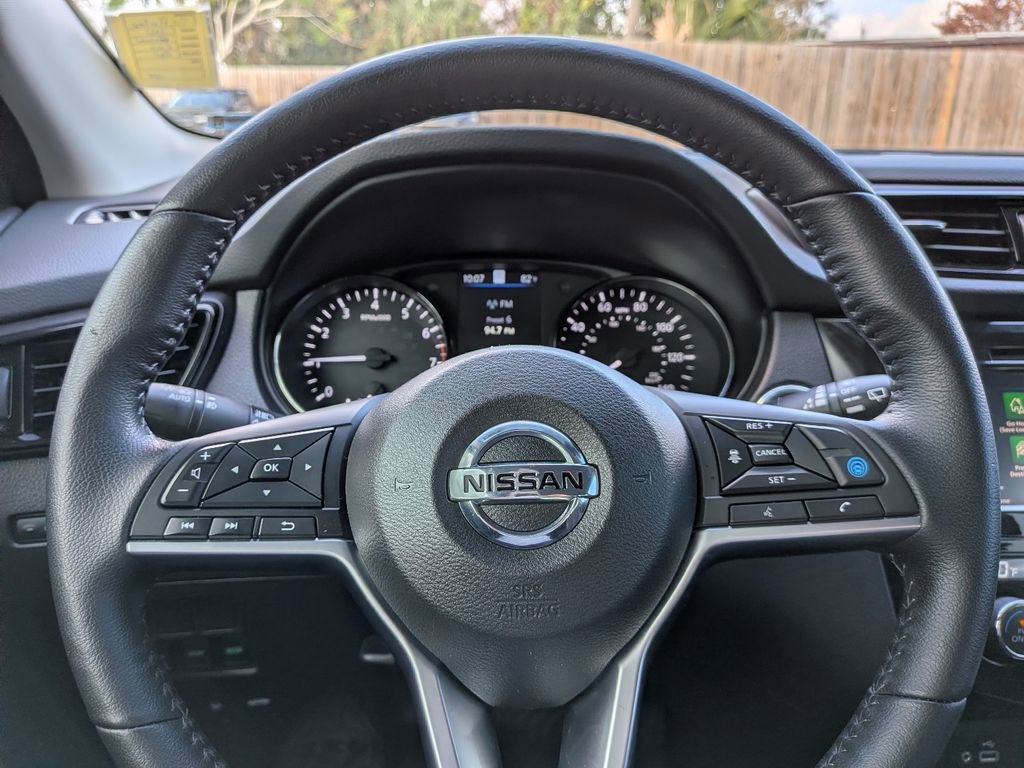 Used 2022 Nissan Rogue Sport SL w/ Premium Package image 26