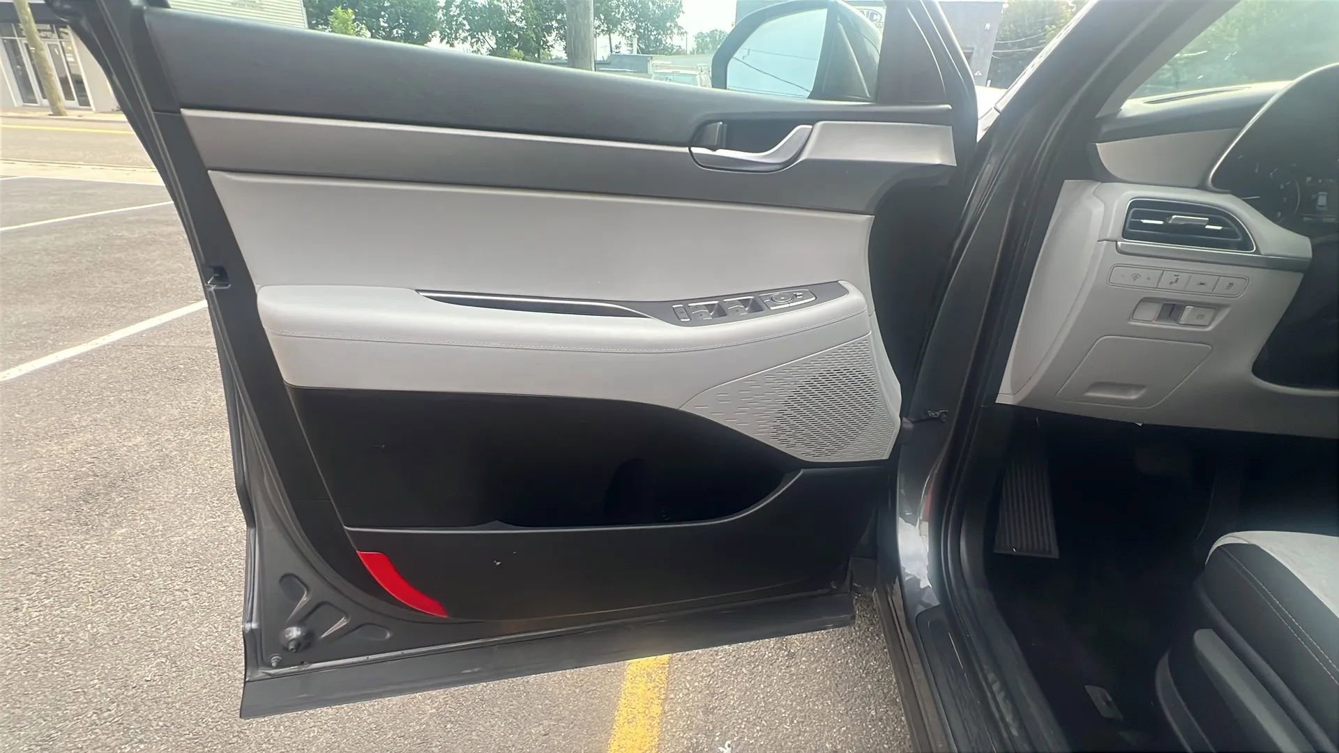 Used 2022 Hyundai Palisade SE image 22