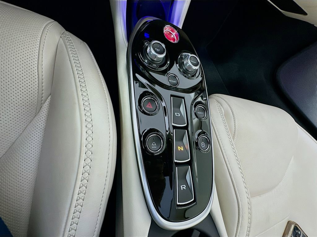 Used 2023 McLaren GT RWD image 19